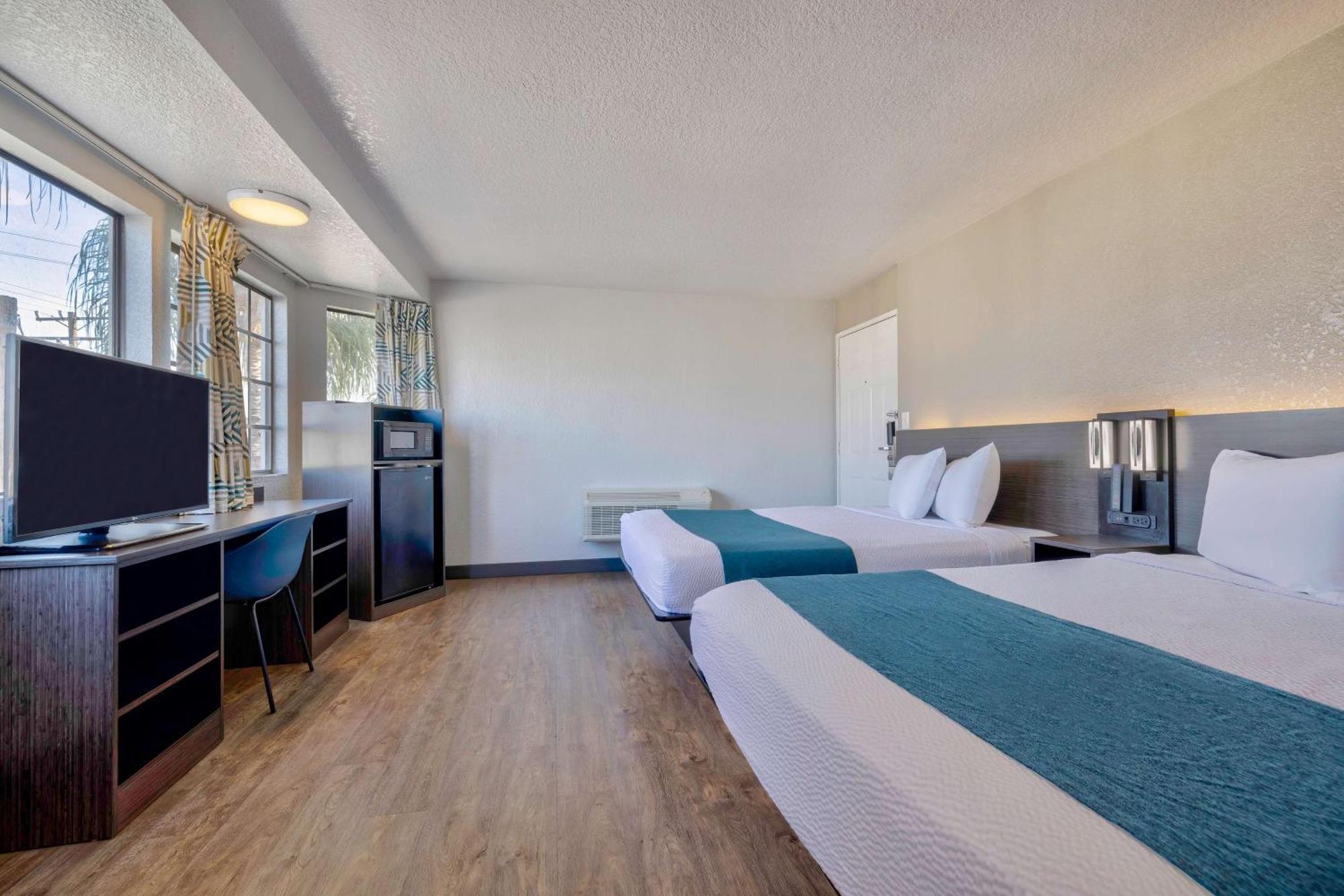 Motel 6-Anaheim, Ca - Fullerton East מראה חיצוני תמונה