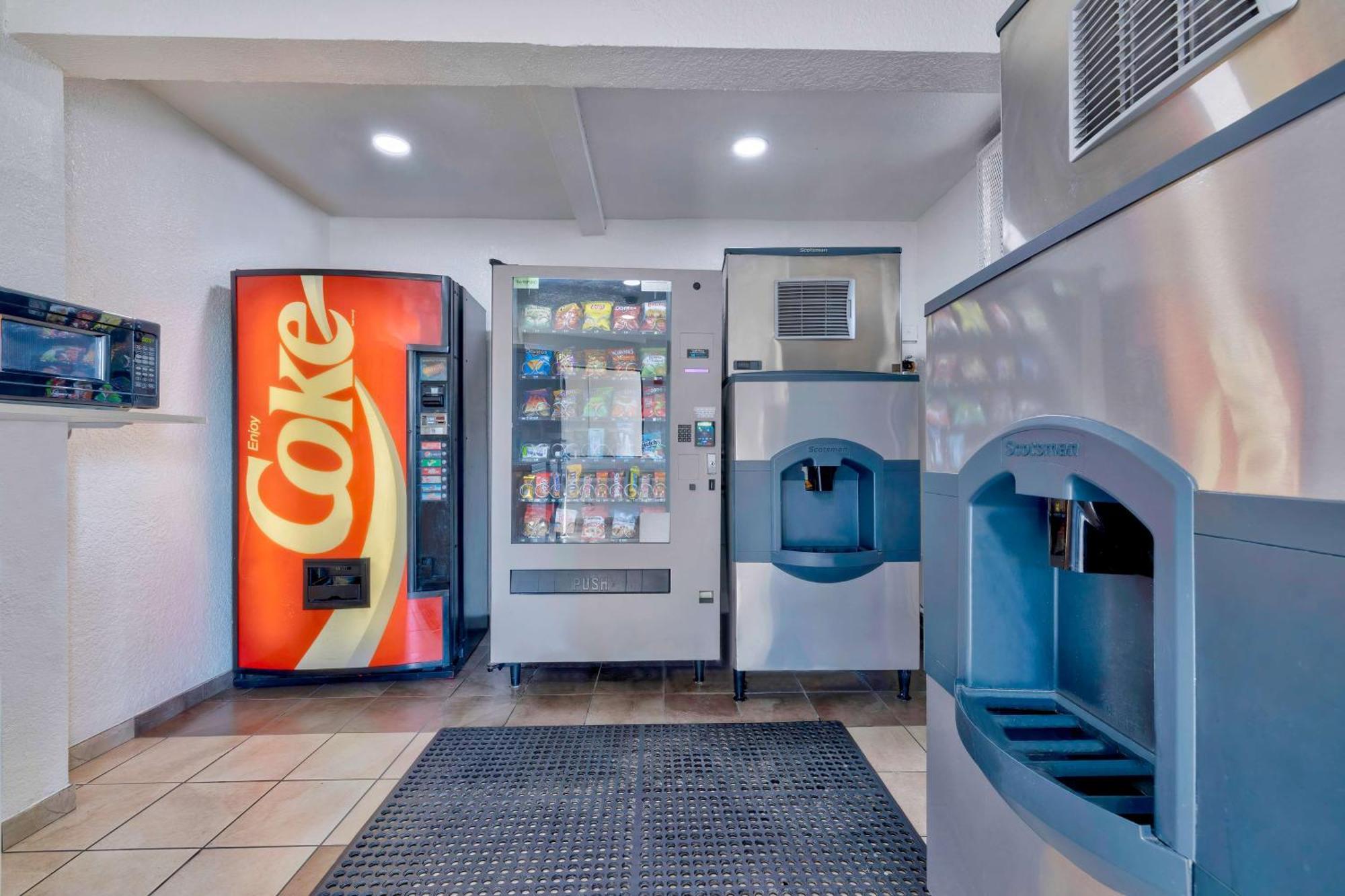 Motel 6-Anaheim, Ca - Fullerton East מראה חיצוני תמונה