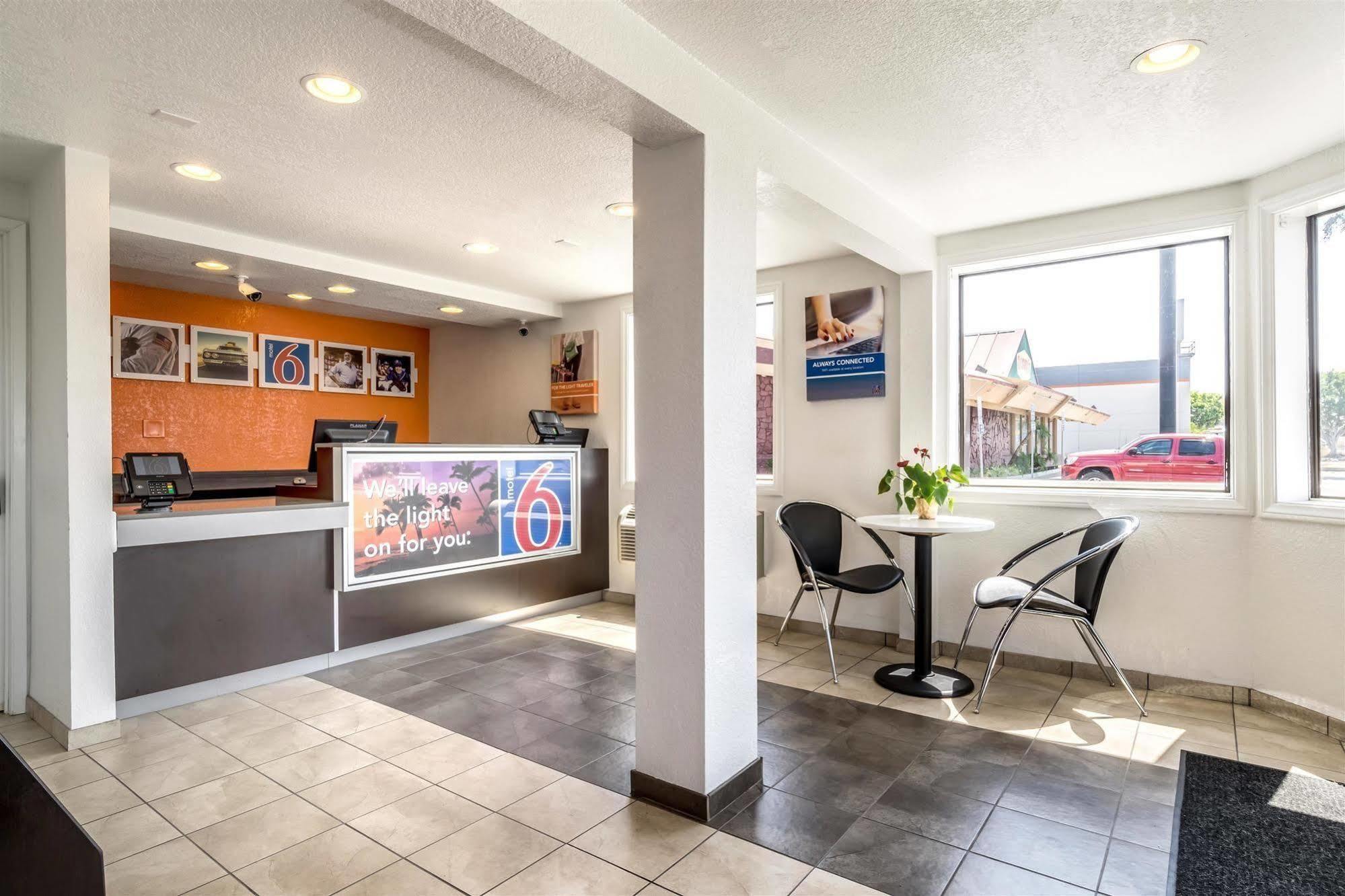 Motel 6-Anaheim, Ca - Fullerton East מראה חיצוני תמונה