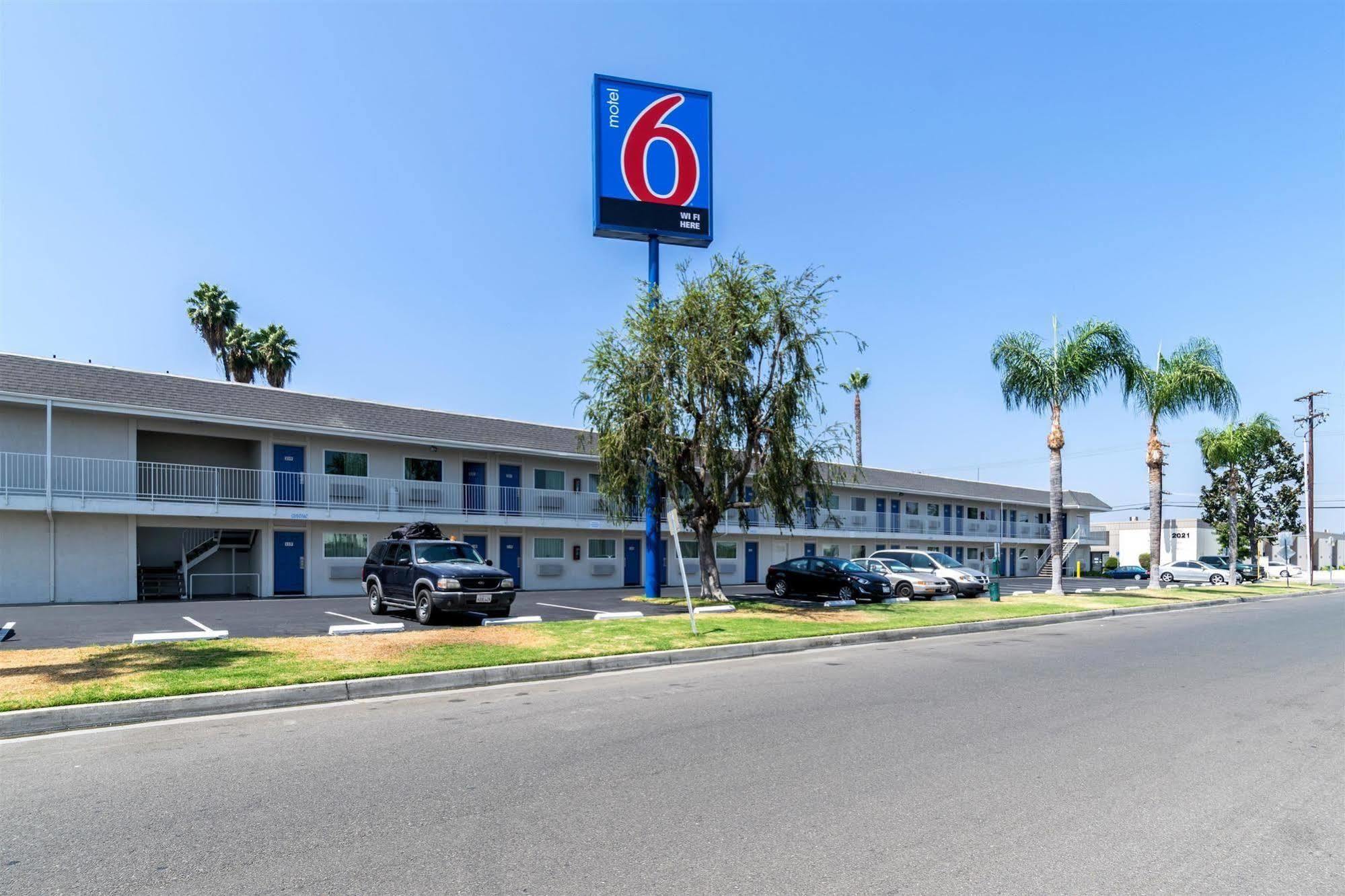 Motel 6-Anaheim, Ca - Fullerton East מראה חיצוני תמונה