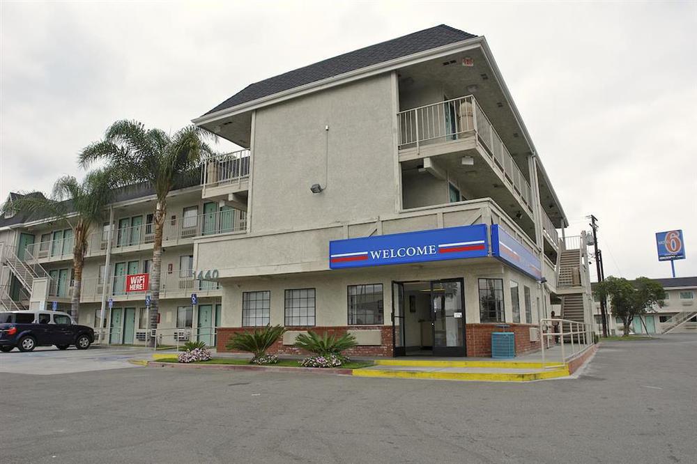 Motel 6-Anaheim, Ca - Fullerton East מראה חיצוני תמונה