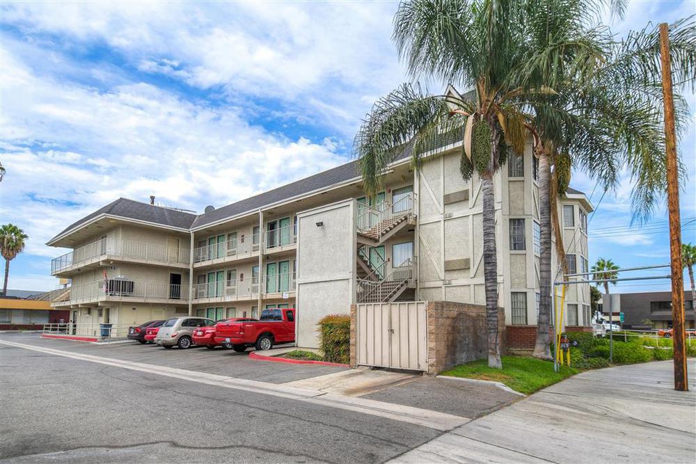 Motel 6-Anaheim, Ca - Fullerton East מראה חיצוני תמונה