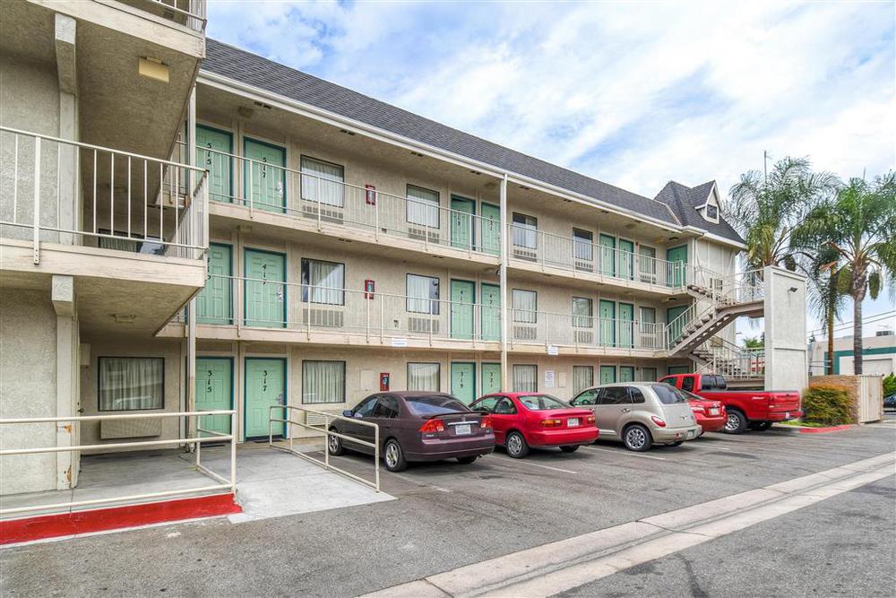 Motel 6-Anaheim, Ca - Fullerton East מראה חיצוני תמונה