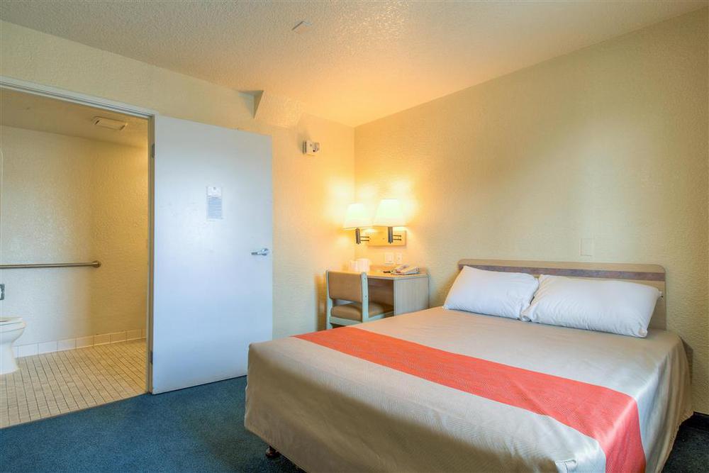 Motel 6-Anaheim, Ca - Fullerton East חדר תמונה